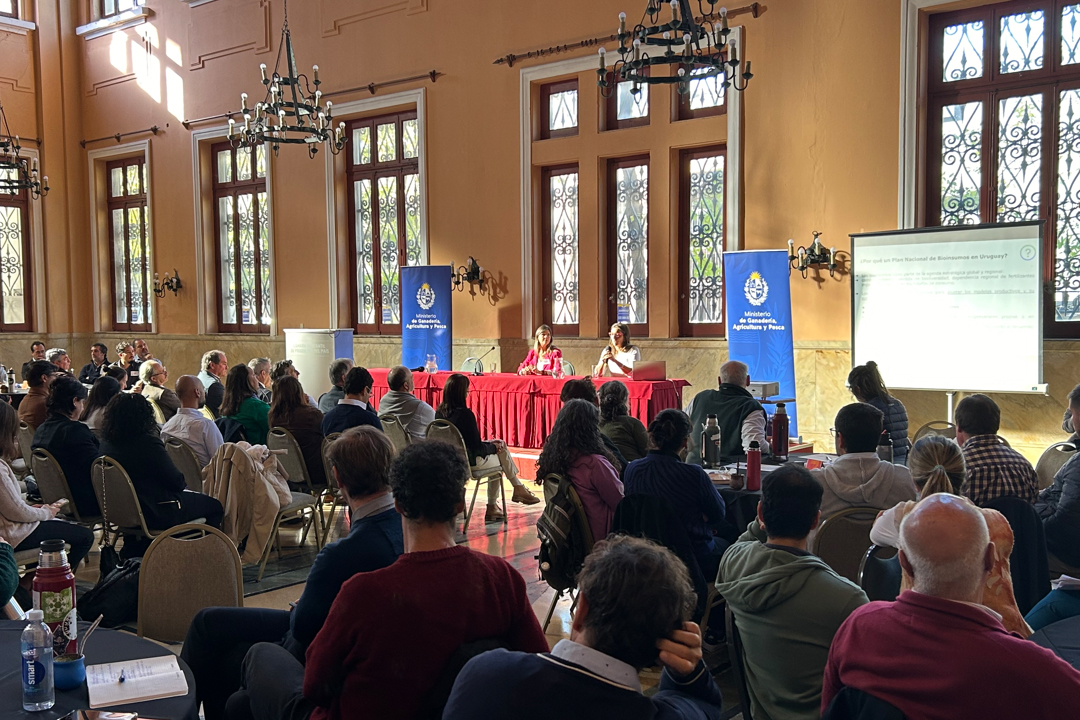 Participamos en Taller de Bioinsumos organizado por el MGAP