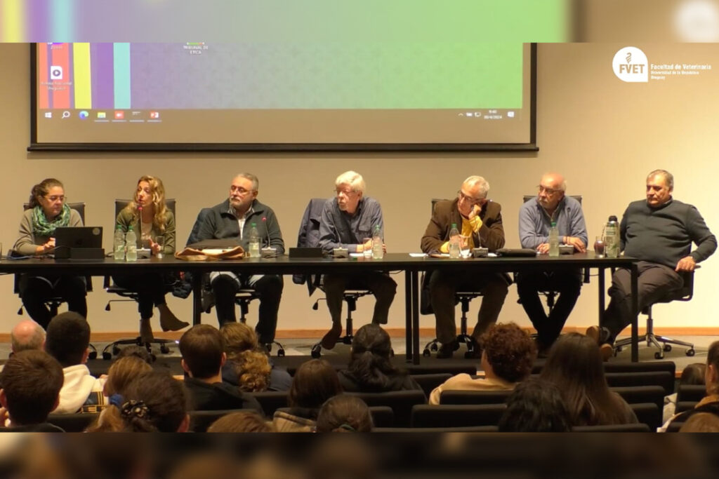 Mesa redonda sobre Ética en Facultad de Veterinaria