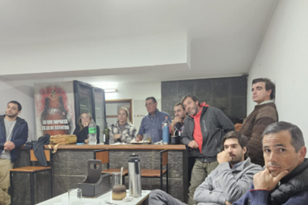 Reunidos con el Centro Veterinario de Florida, nos seguimos moviendo