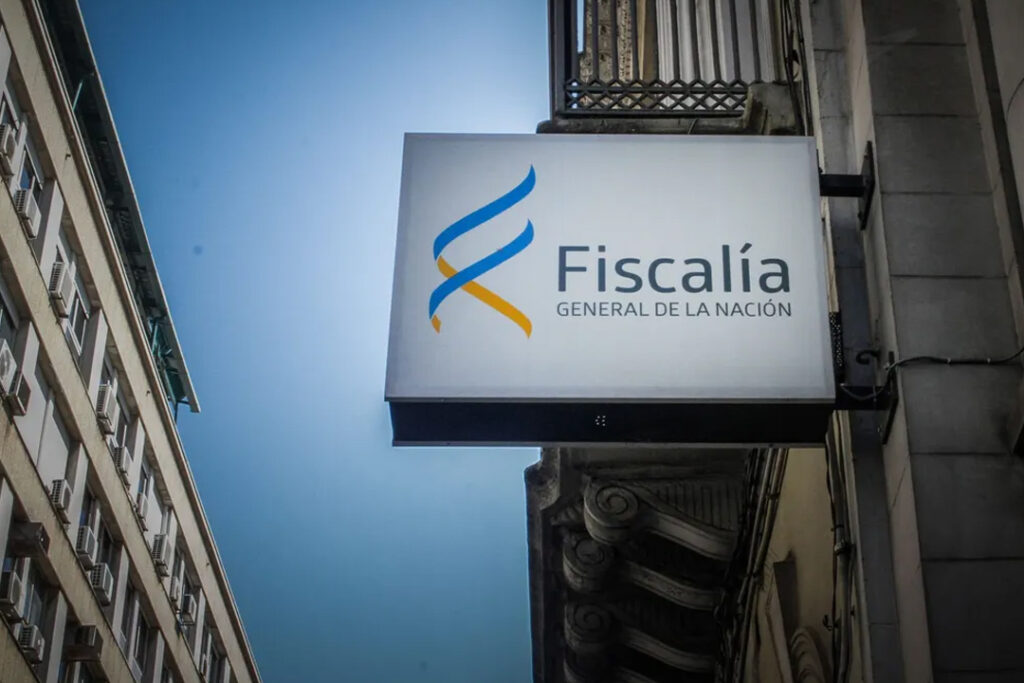 Se presentó a Fiscalía denuncias por ejercicio ilegal